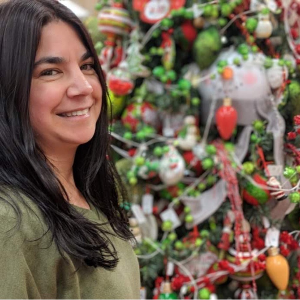 Meet your Posher, Raquel
